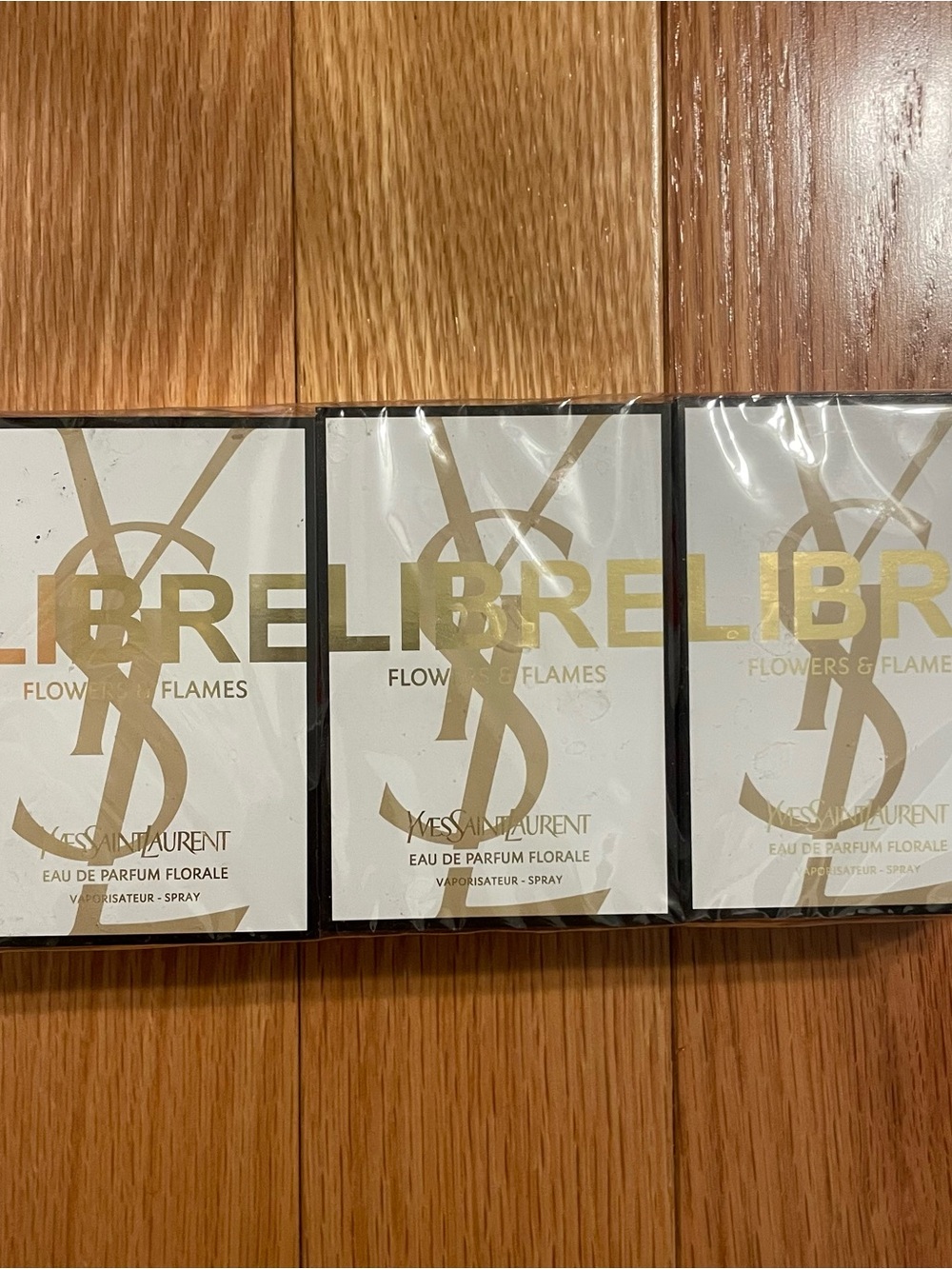 Yves Saint Laurent Libre Flowers & Flames Eau de Parfum - 12 travel sprays new